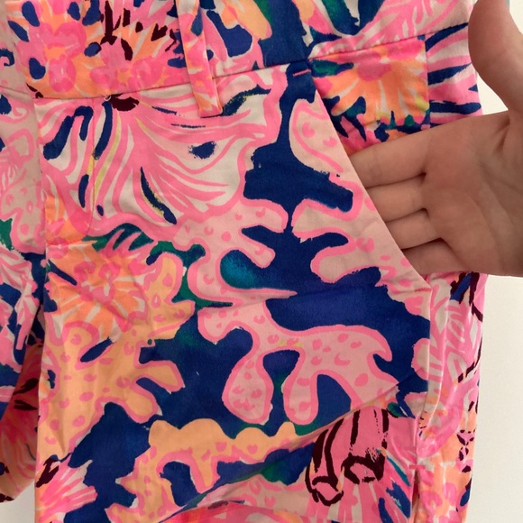 Lilly Pulitzer Callahan stretch short 5” inseam - Picture 8 of 8